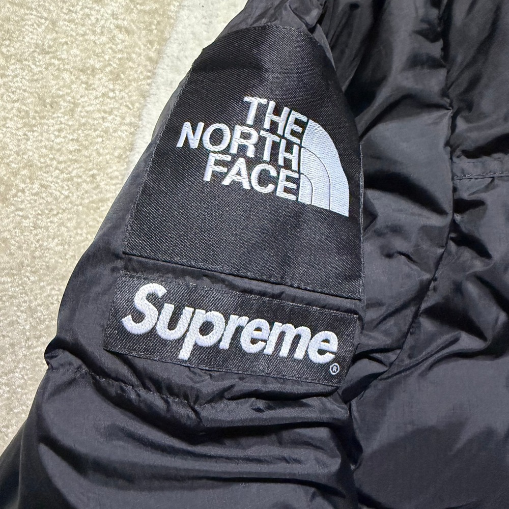 Supreme The North Face Nuptse Jacket Black XL Blondy Raymond Pettibon 700-Fill - Picture 3 of 11